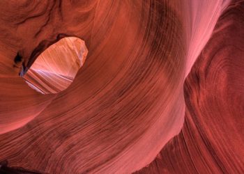 Pendalilan Habib Munzir Untuk Membolehkan Istighootsah Kepada Mayat (Seri 2)