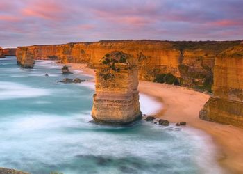 Agar Persahabatan Tidak Menjadi Permusuhan