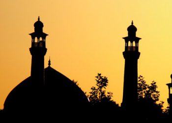 SERIAL FIKIH ANEH LDII : (3)  Nngepel-Ngepel Jika Ada Orang Luar Masuk Mesjid