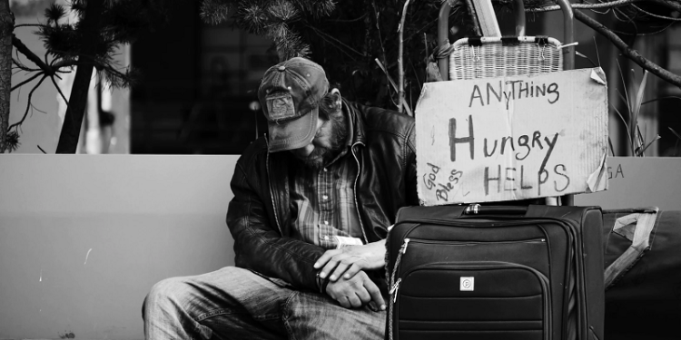 Kitabul Jami’ – Bab Adab – Hadis 2 – Pandanglah Orang yang di Bawahmu dalam Masalah Dunia