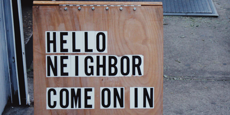 Kitabul Jami’ Bab 2 – Hadits  5 – Anjuran Agar Menghormati Tetangga