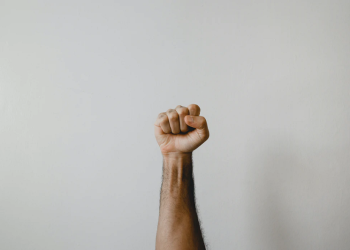 Kitabul Jami’ Bab 2 – Hadits 8 – Larangan Mendiamkan Saudaranya Lebih Dari Tiga Hari