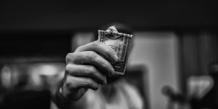 khotbah jumat harta haram